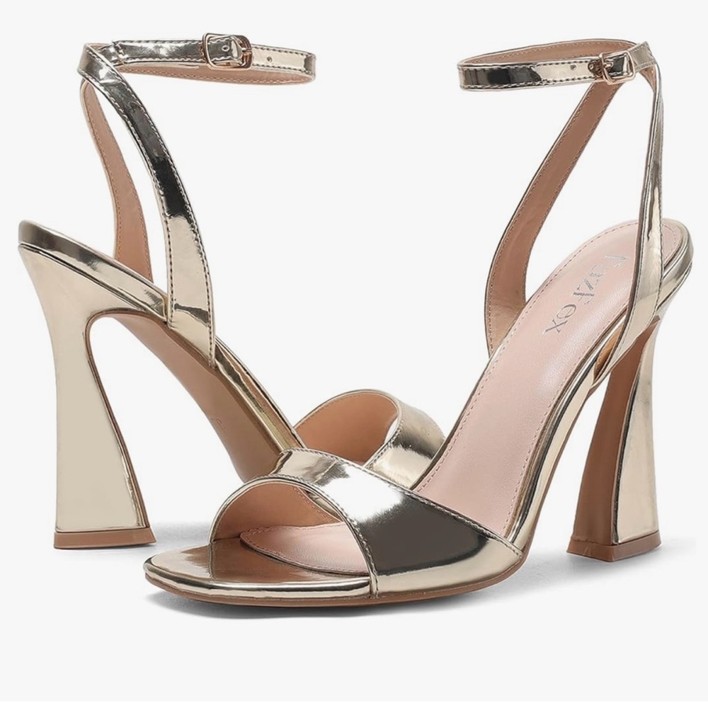 Gorgeous gold shoes with flared heel
